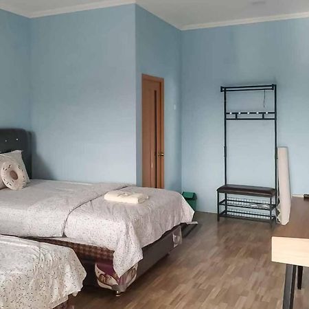 Kampung Abdi Resort Syariah Mitra Reddoorz Богор Екстериор снимка