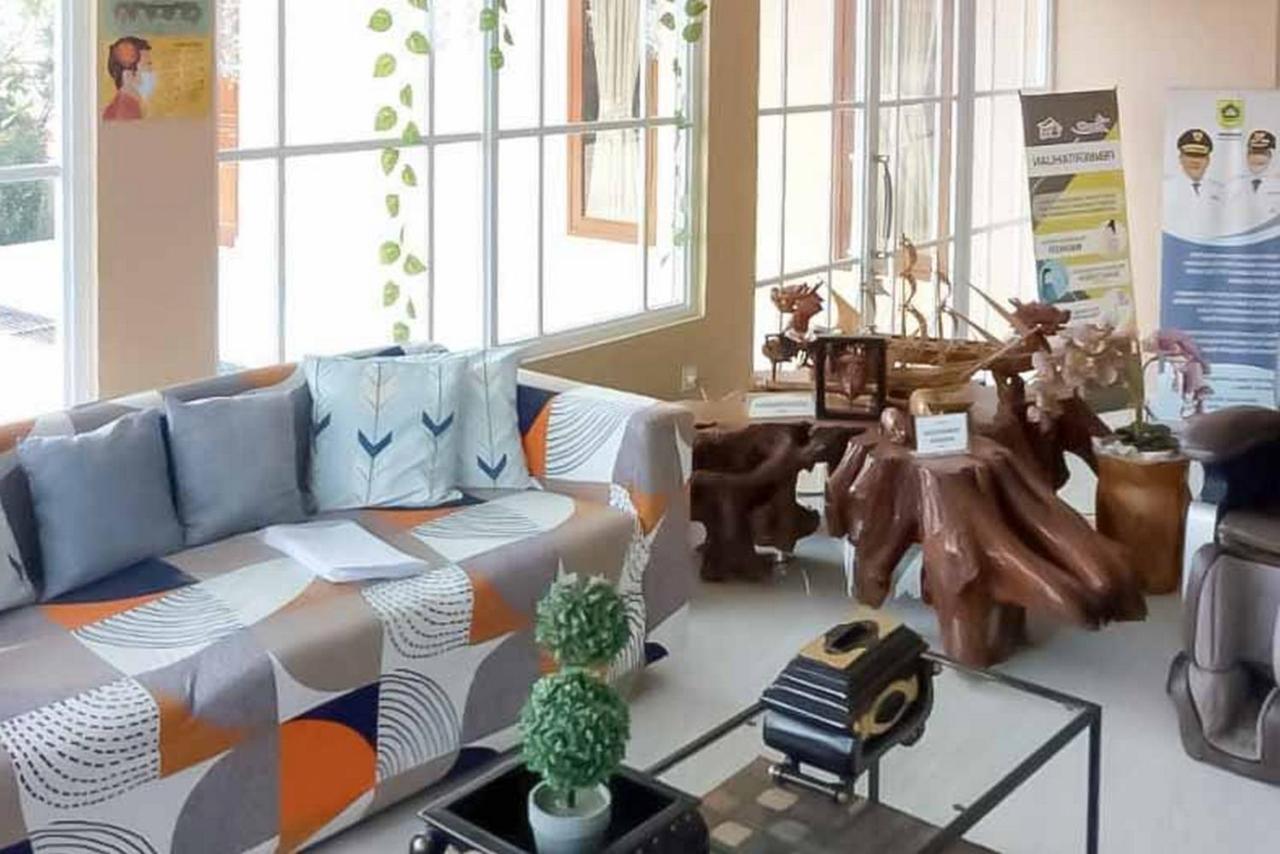 Kampung Abdi Resort Syariah Mitra Reddoorz Богор Екстериор снимка